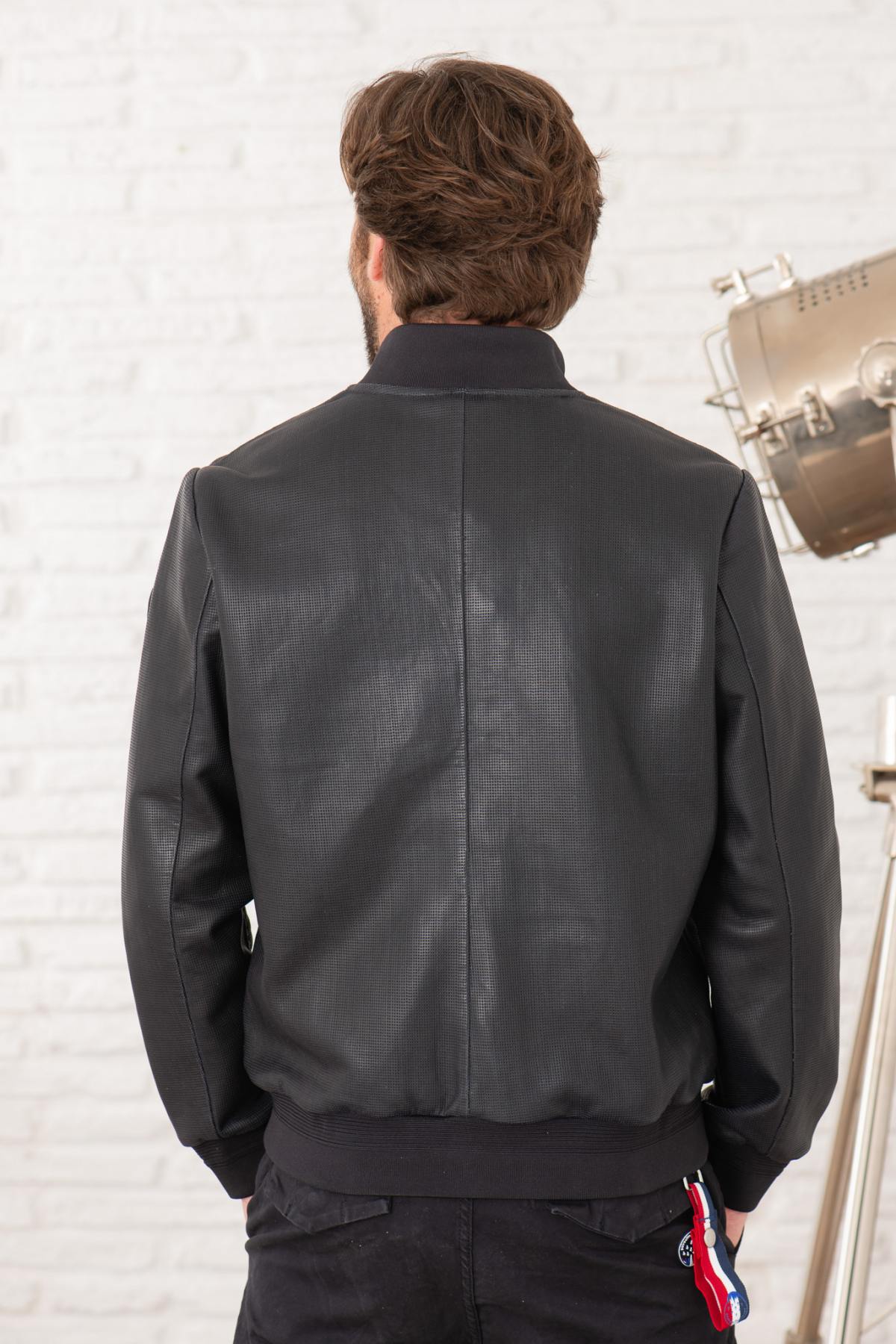 Perforated lambskin jacket in navy, stand-up collar, snap pockets. - Image n°3