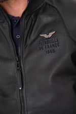 Perforated lambskin jacket in navy, stand-up collar, snap pockets. - Image n°2