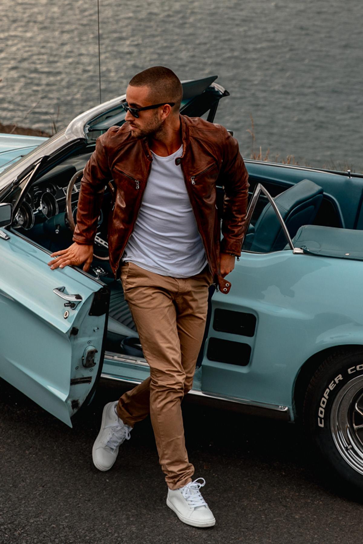 Brown leather jacket with biker collar - Image n°4