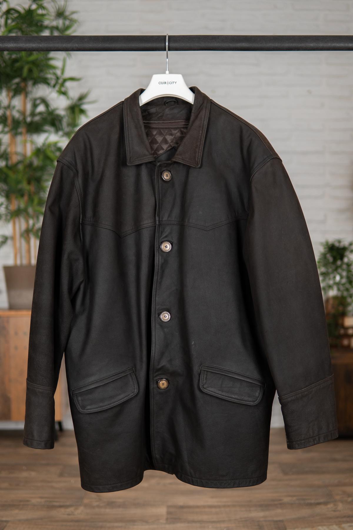 Men's coat with button - Image n°1