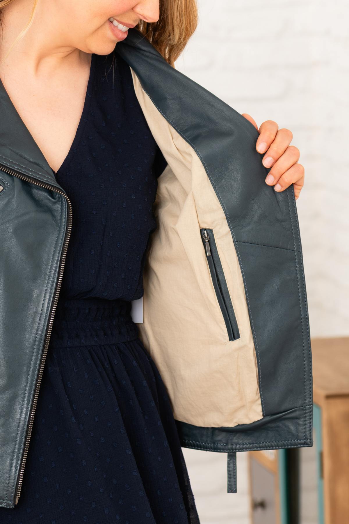 Blue leather biker jacket with floral cotton lining - Image n°8