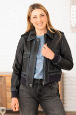 Short leather jacket with aged blue shirt collar - Image n°2