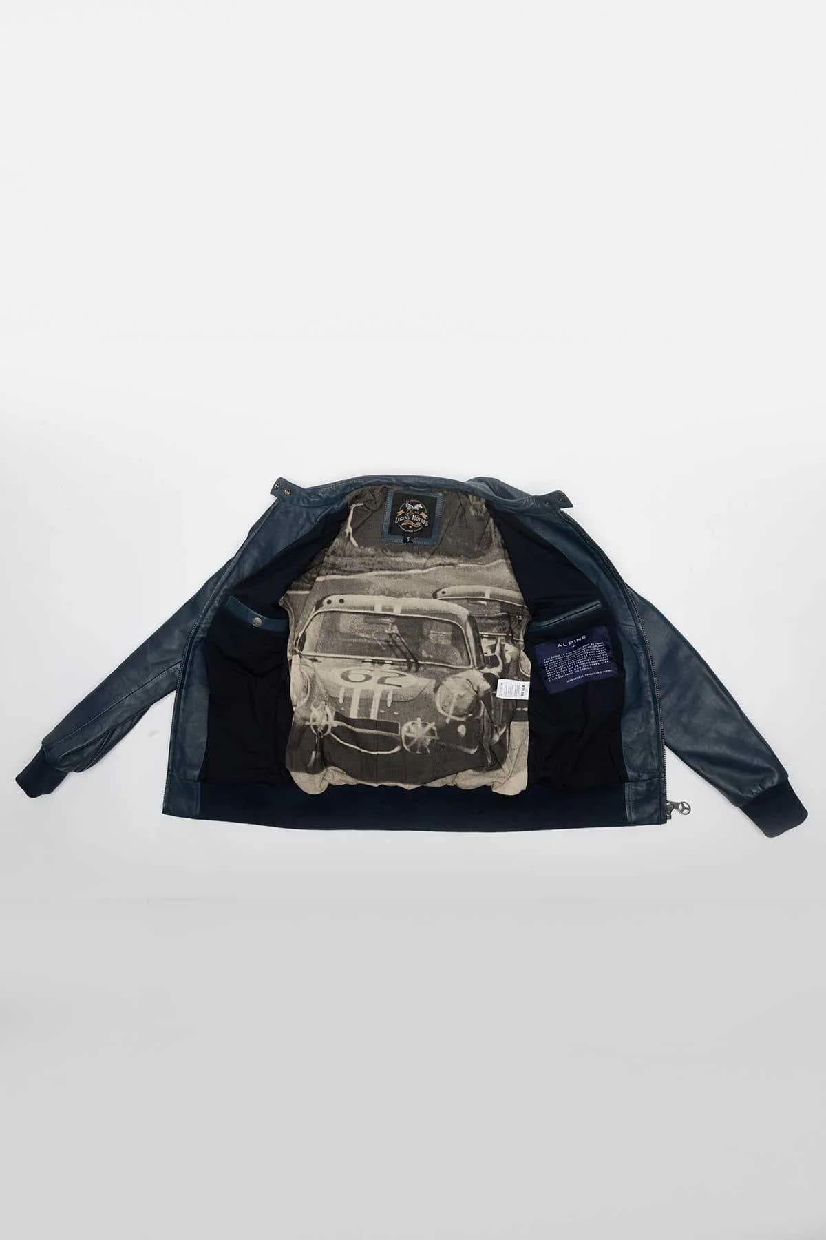 Straight-cut sheep leather jacket in royal blue. Sporty, timeless fit. - Image n°10