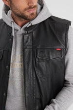 Grainy goatskin leather vest, sleeveless, with a hidden zip fastening. - Image n°5