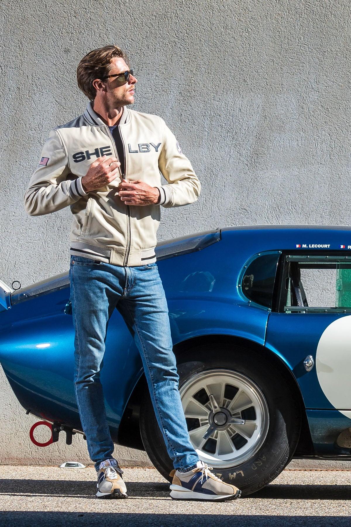 Soft ecru sheepskin bomber, inspired by Shelby's racing legacy. - Image n°2