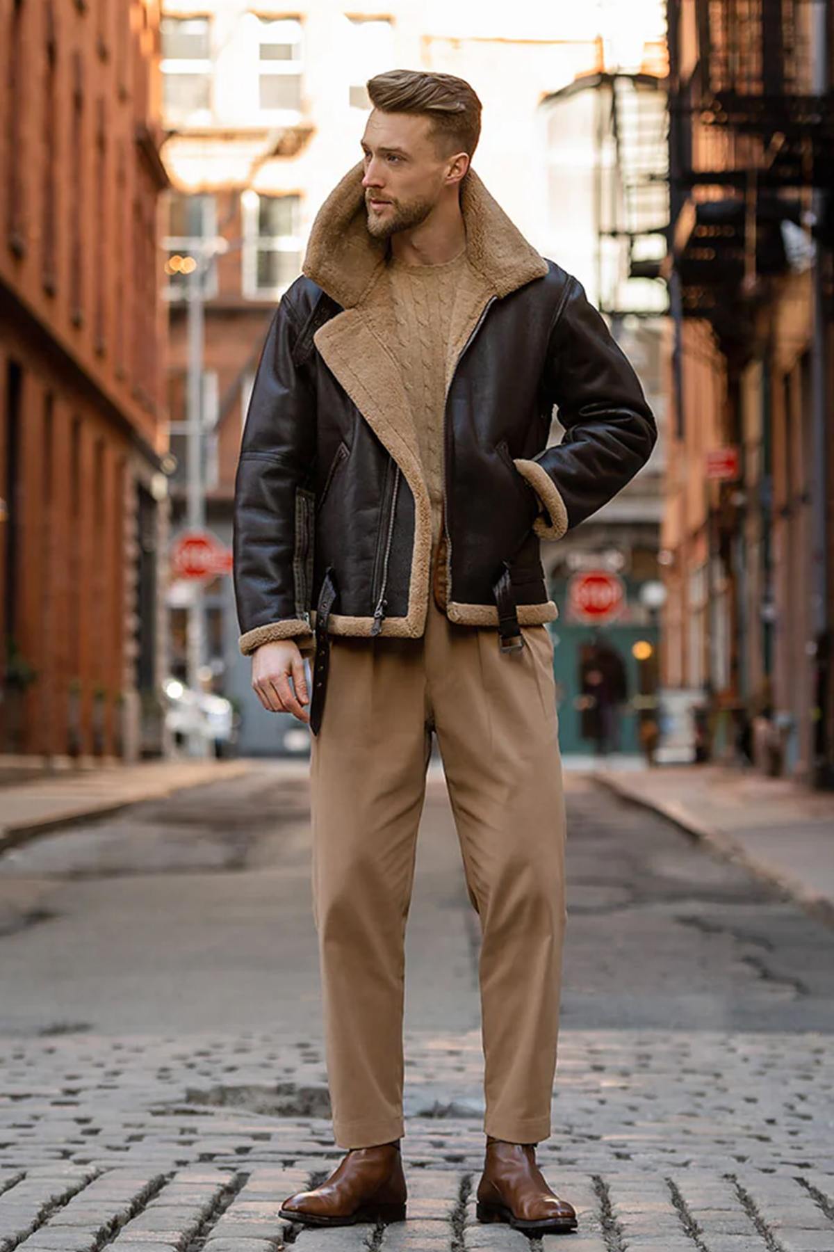 Cockpit USA's shorn shearling bomber: warmth, history and style. - Image n°2