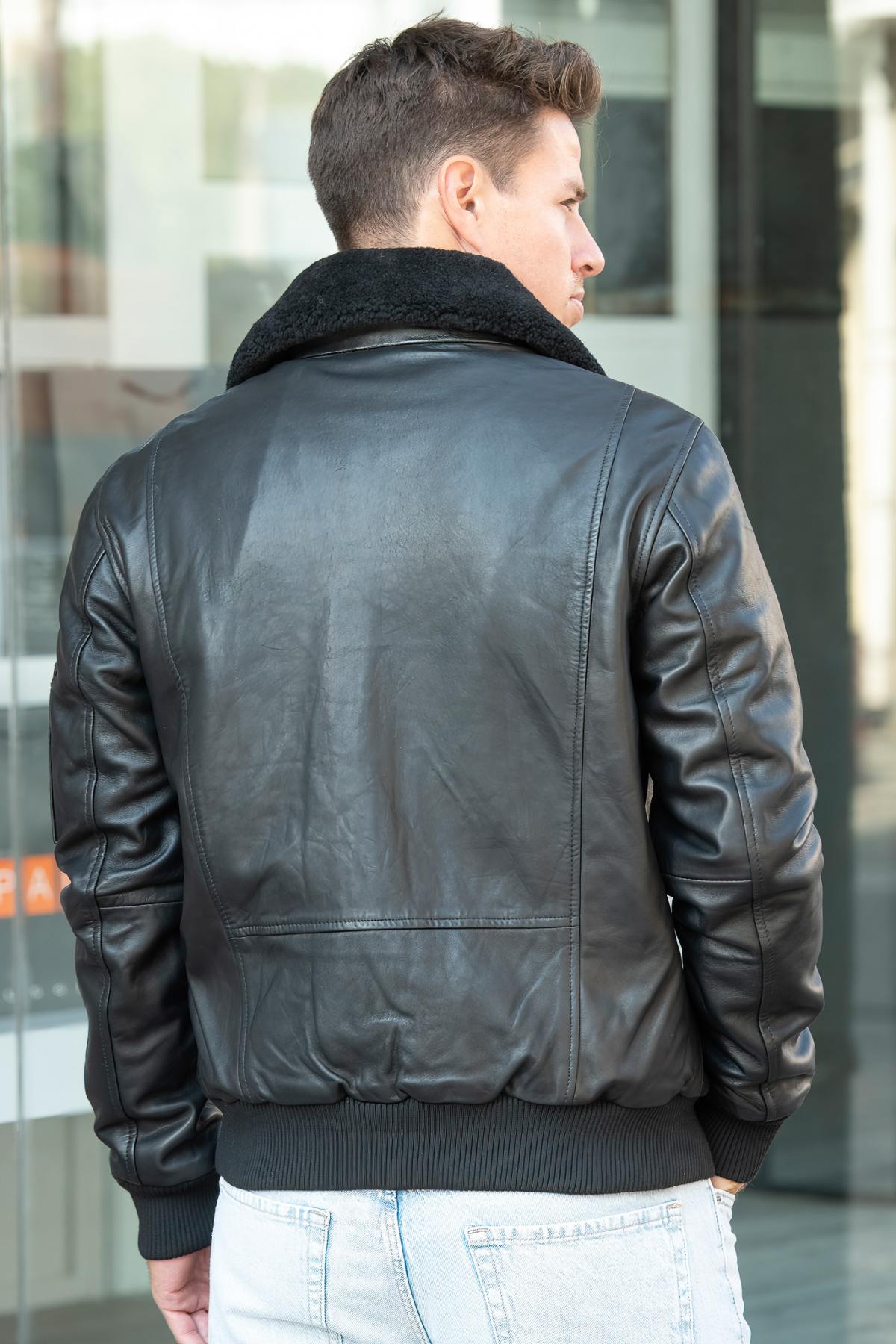 High-quality black leather aviator jacket for men - Image n°2