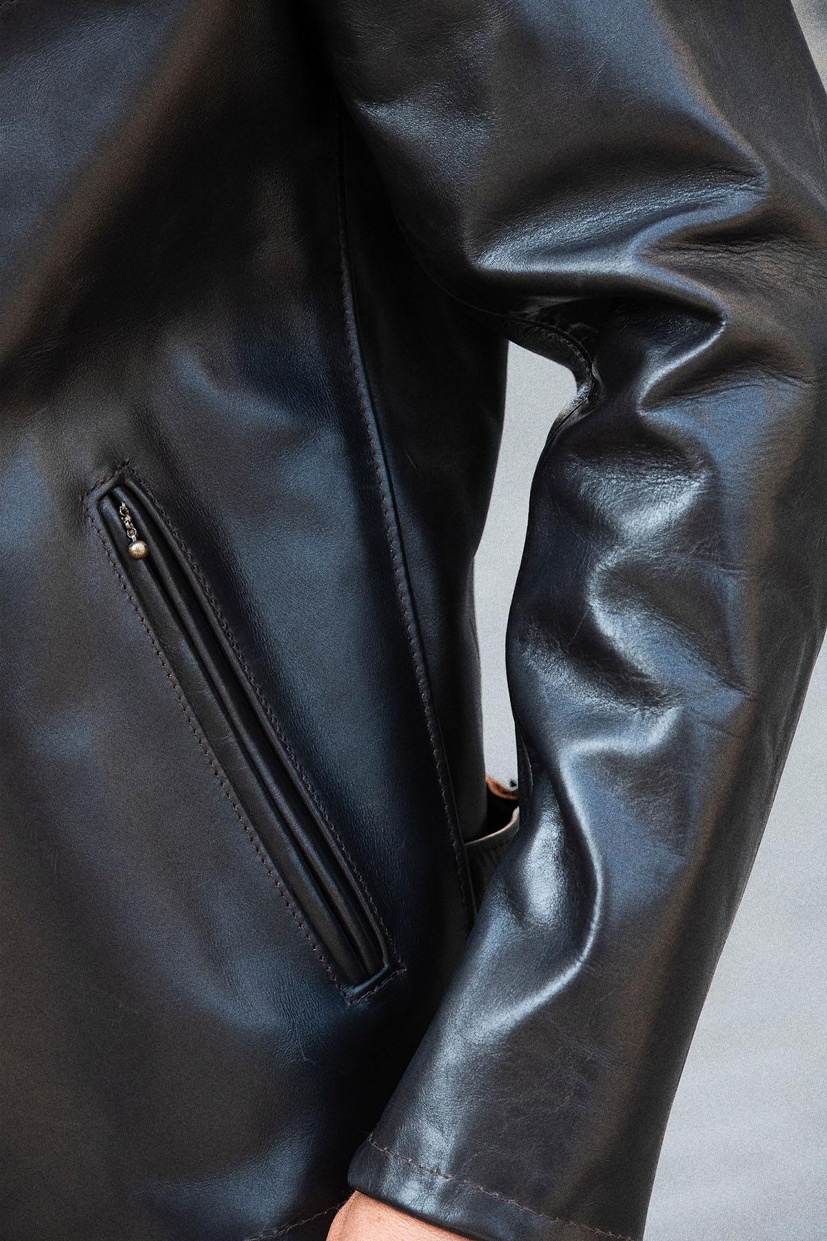 Iconic Schott NYC biker jacket in heavyweight cowhide, built to last. - Image n°6