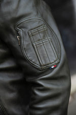 Khaki leather aviator jacket designed for the Patrouille de France - Image n°5