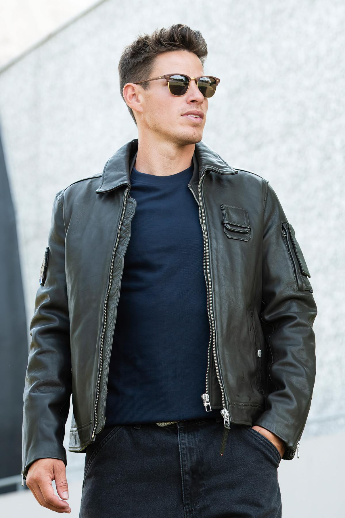 Redskins' khaki lambskin jacket, aviator-inspired with Patrouille de France. - Image n°2