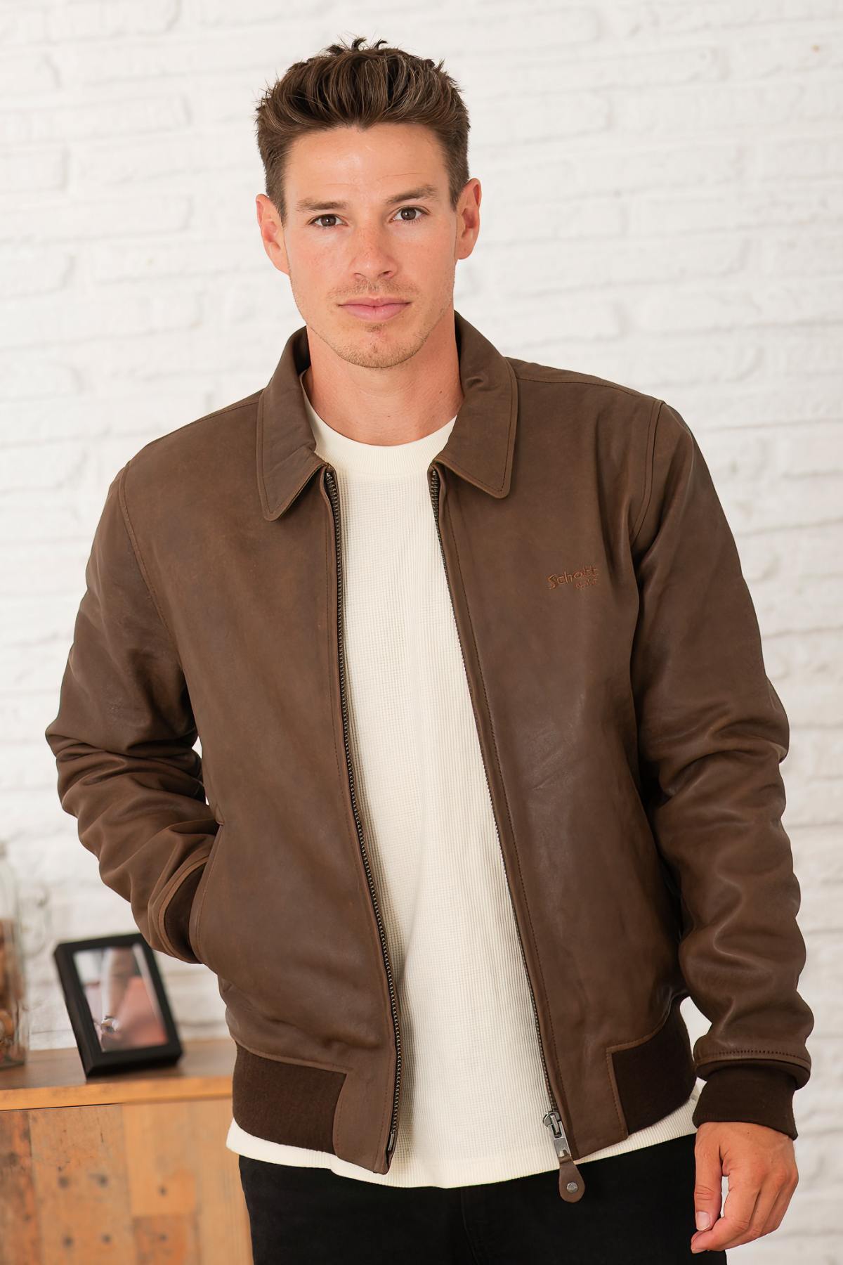 Vintage brown leather jacket with shirt collar and ribbed edges at waist and cuffs - Image n°7