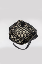 Le Mans 66 black leather messenger bag - Image n°3