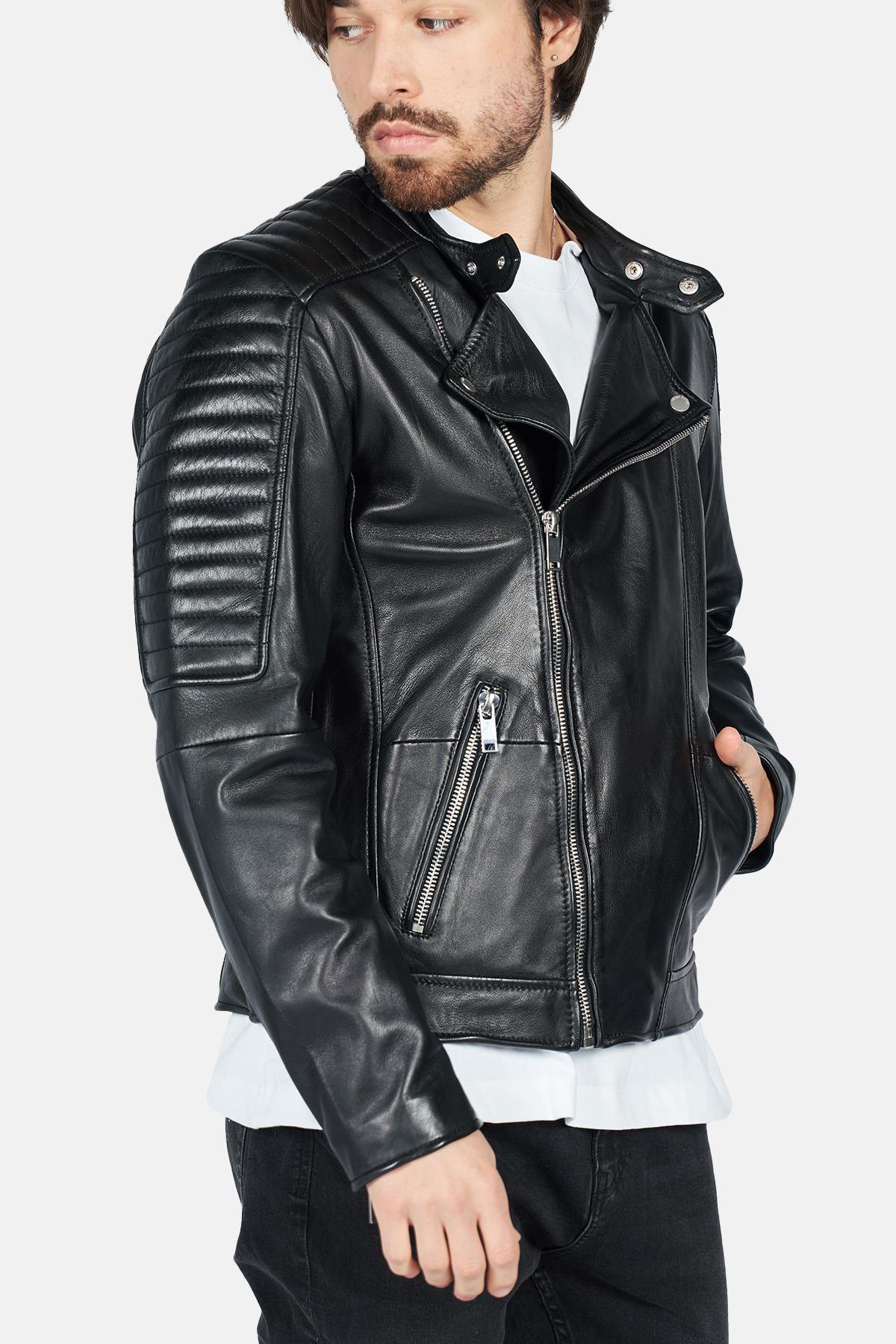 Black lambskin biker jacket by Freaky Nation. Asymmetric zip for edge. - Image n°7