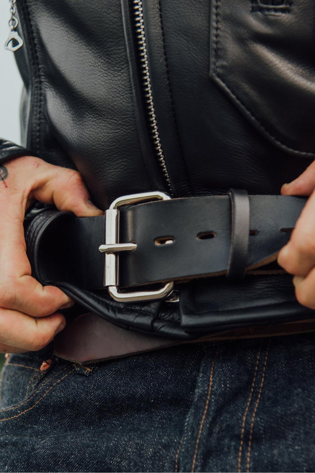 Limited-edition Schott 568 Black: pebbled cowhide, D-pocket Perfecto. - Image n°7