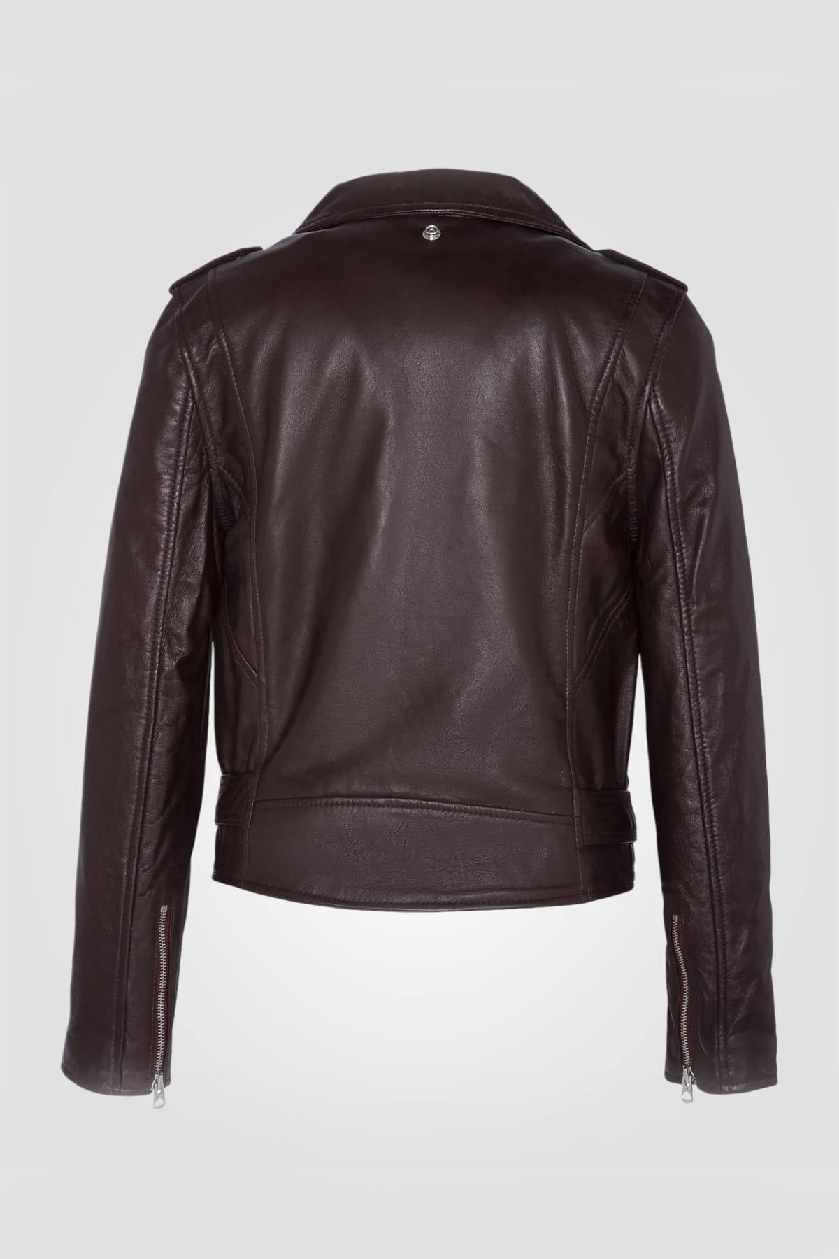 Schott's plum lambskin Perfecto: cropped, fitted, and iconic. - Image n°2