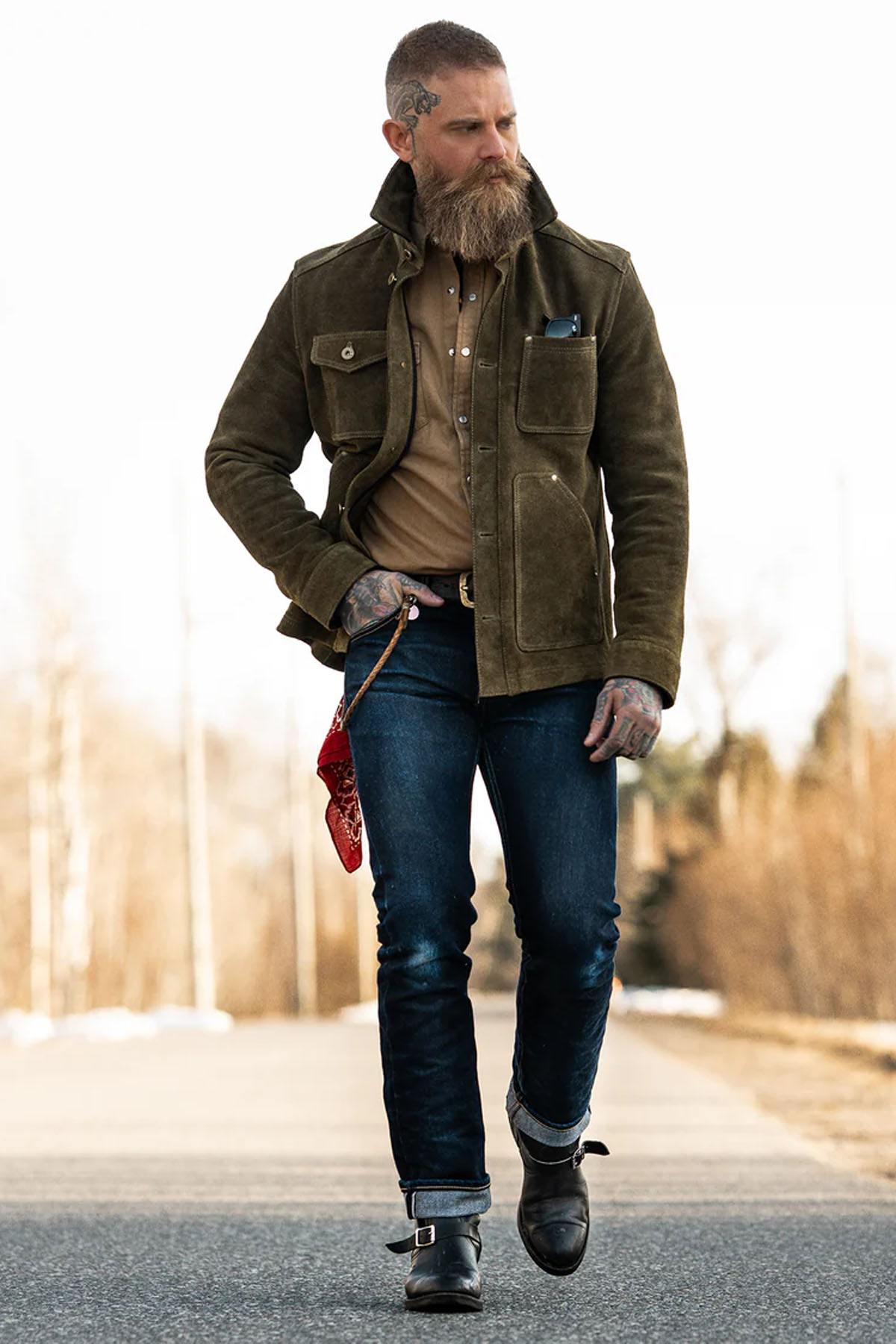 Olive suede cowhide field jacket, unlined and durable. Ages gracefully with wear. - Image n°2