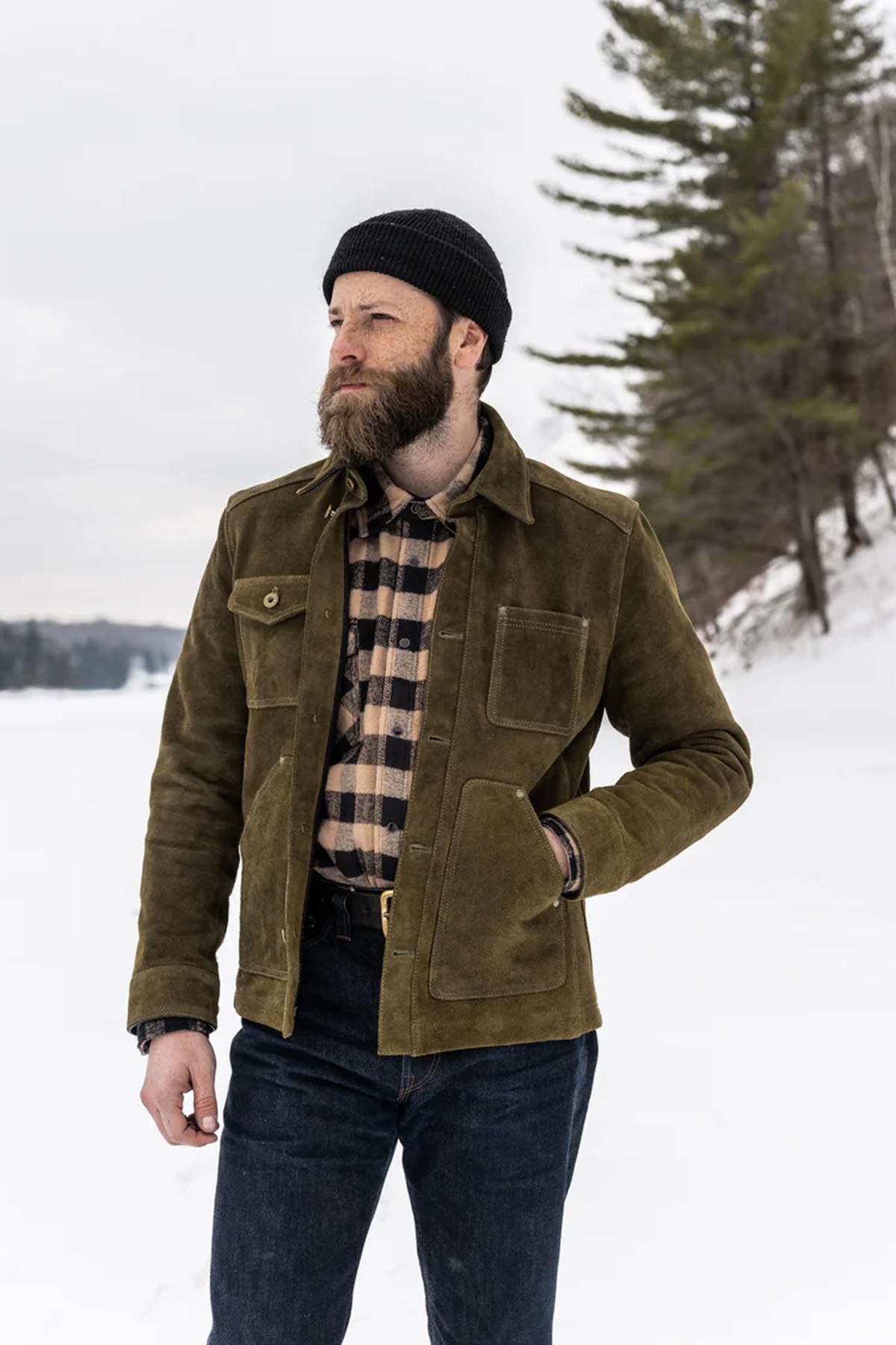 Olive suede cowhide field jacket, unlined and durable. Ages gracefully with wear. - Image n°11