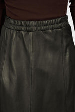 Dark khaki leather trapeze skirt - Image n°4