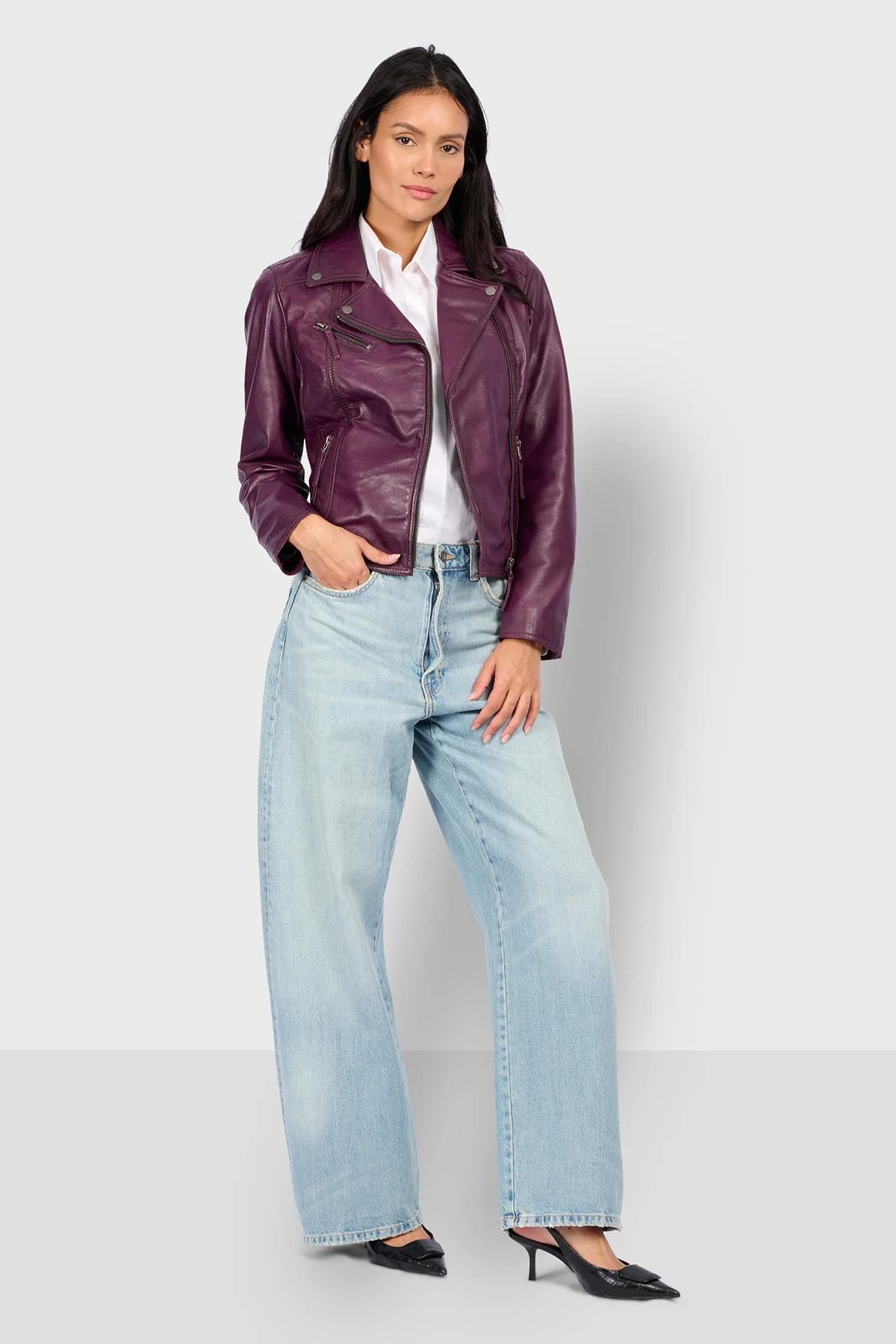 Slim-fit violet lambskin biker jacket, perfect for all seasons. - Image n°2