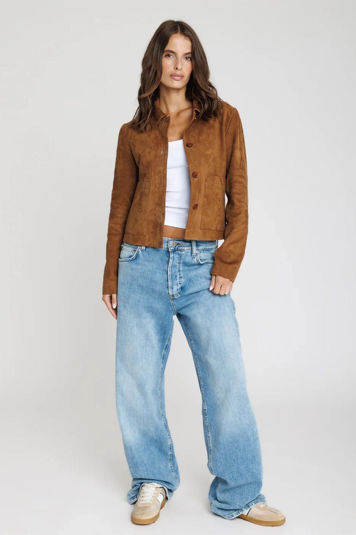Velvety tobacco goatskin jacket in a slim cut with shirt collar. - Image n°2