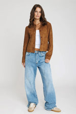 Velvety tobacco goatskin jacket in a slim cut with shirt collar. - Image n°2