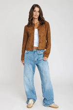 Velvety tobacco goatskin jacket in a slim cut with shirt collar. - Image n°2