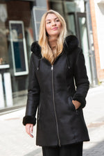 Women's black leather coat with fur hood - Image n°6