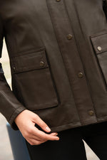 Maroon suede goat leather jacket with a flared cut and shirt collar. - Image n°6