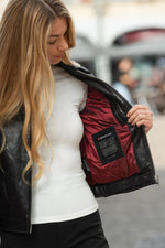 Straight-cut black lambskin jacket with zip fastening and pockets. - Image n°5
