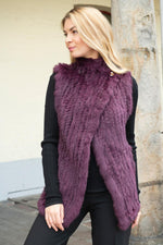 Plum fur sleeveless vest - Image n°1