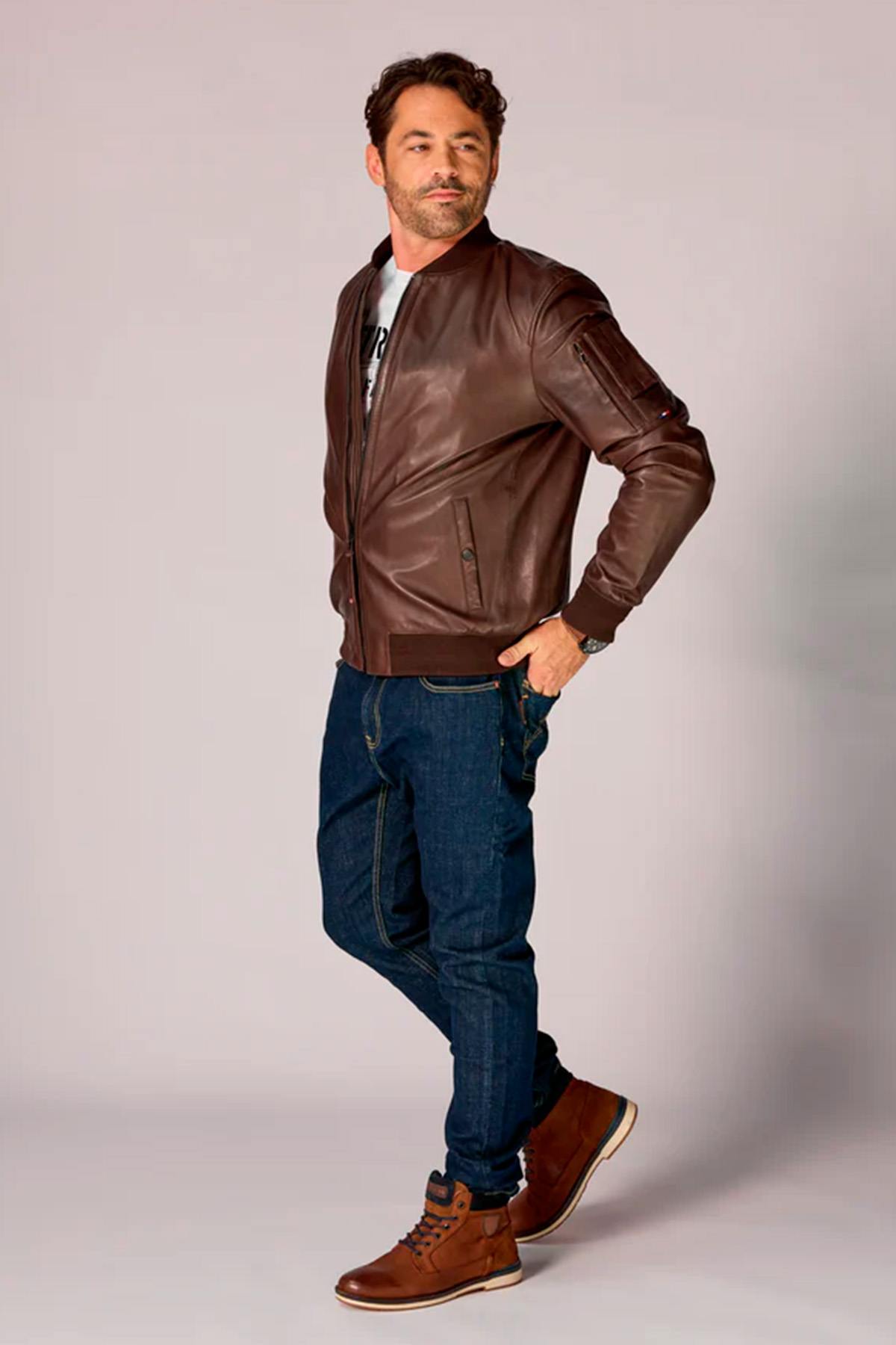 Brown leather bomber jacket from the Patrouille de France - Image n°3