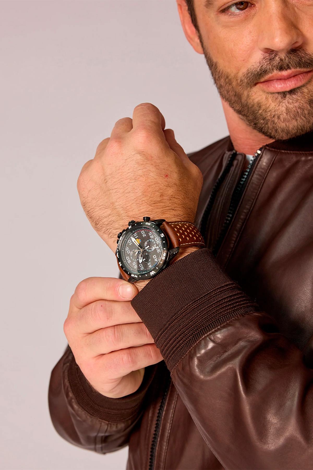 Brown leather bomber jacket from the Patrouille de France - Image n°6