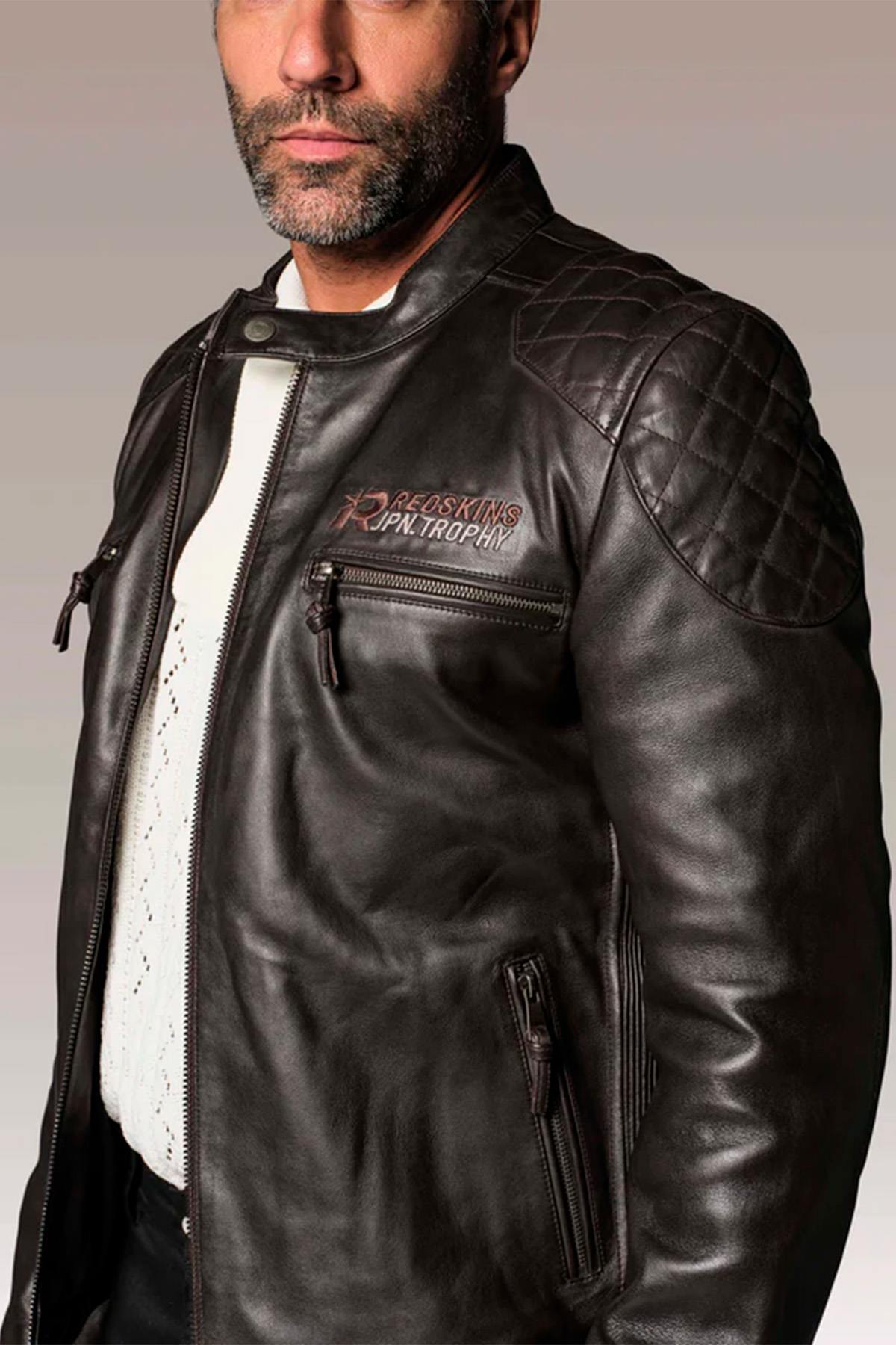 Black leather jacket with quilted shoulders and biker collar - Image n°2