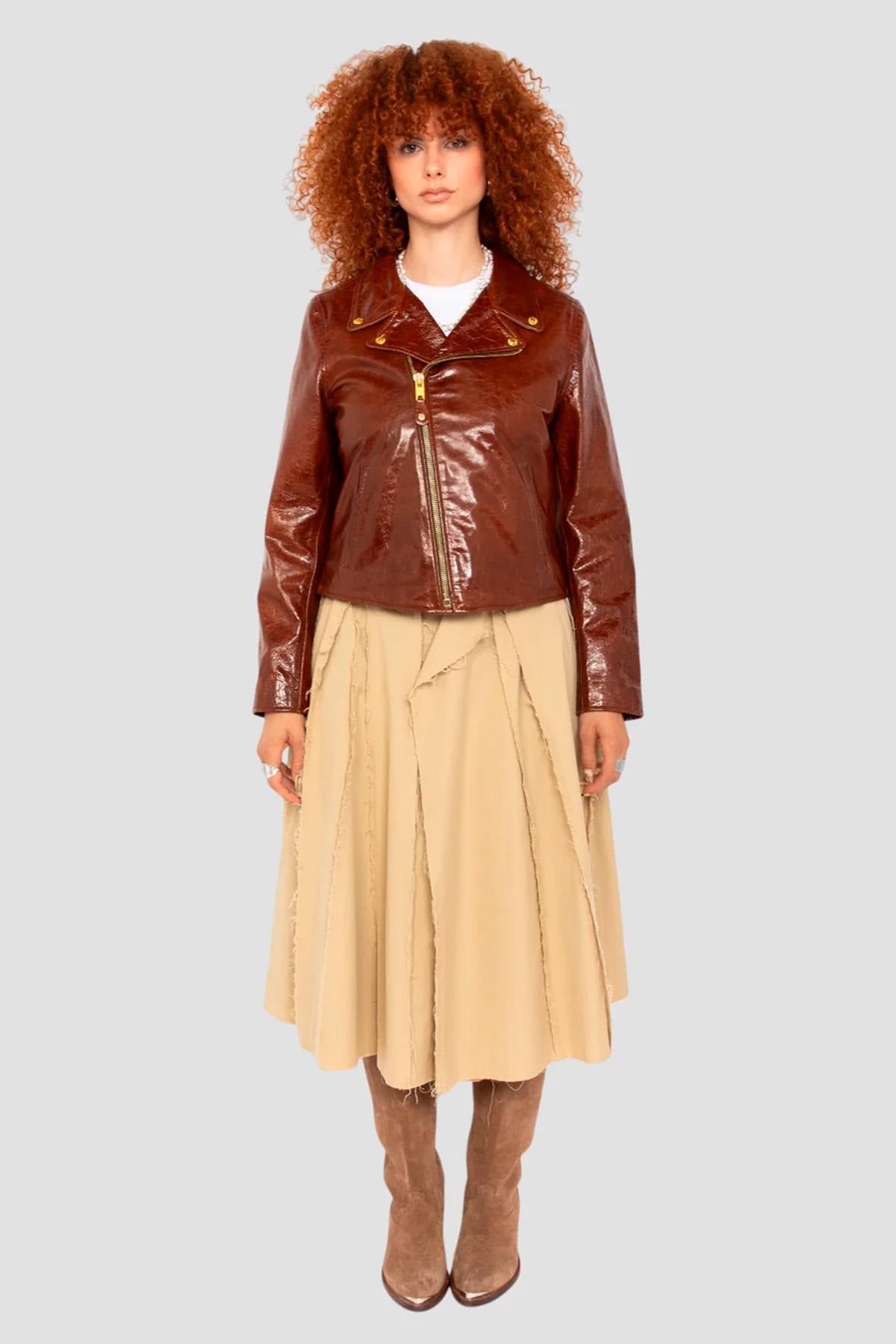 Perfecto in brown patent leather with a crinkled effect - Image n°9