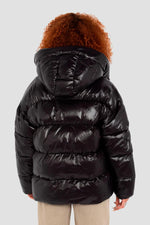 Black oversized hooded down jacket with sleeve patch - Image n°4