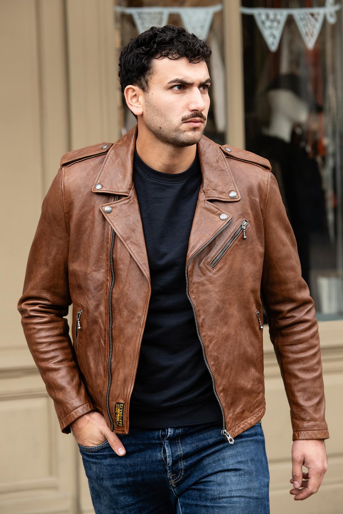 Slim dark cognac lambskin biker jacket, lightweight and timeless. - Image n°1