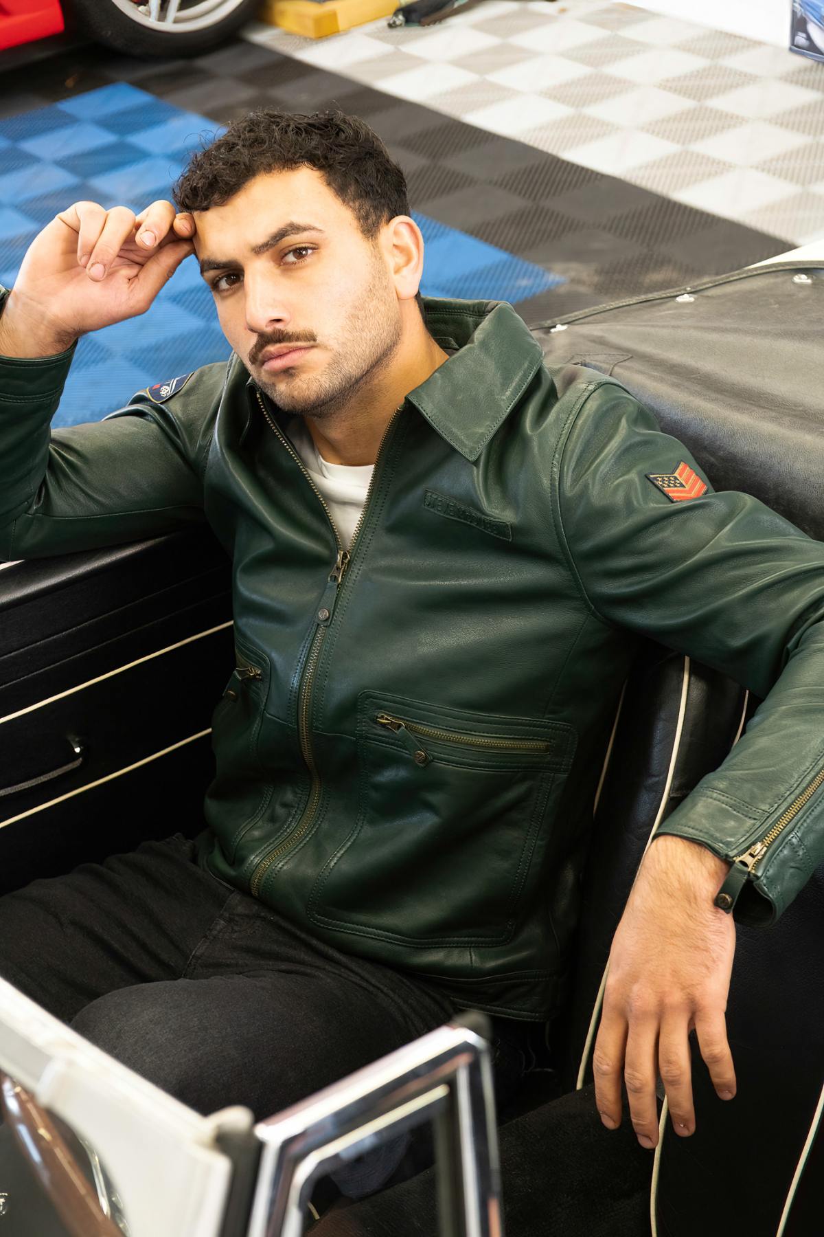 Fir green leather shirt collar jacket - Image n°2