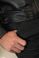 Steve McQueen black leather jacket - Image n°4