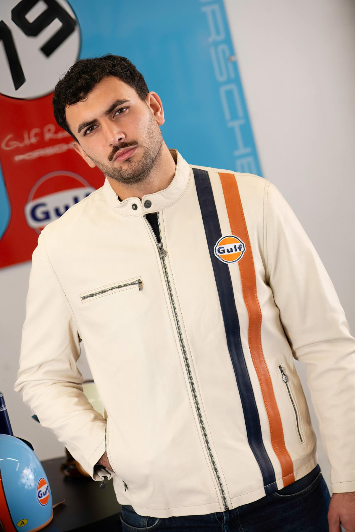 Sporty light beige cotton jacket with Gulf's signature racing stripes. - Image n°8