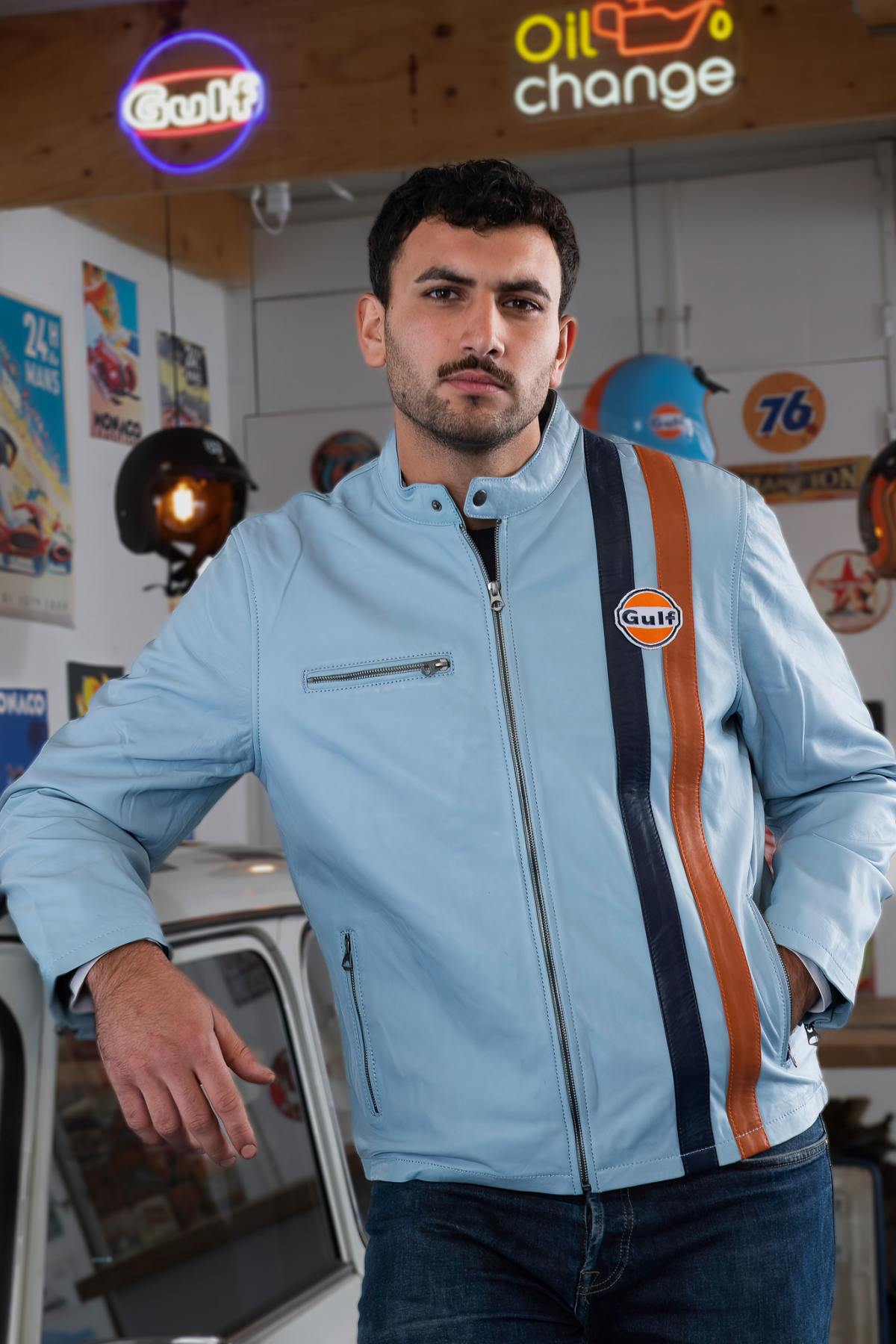 Light blue lambskin jacket with vintage biker style and regular fit. - Image n°3