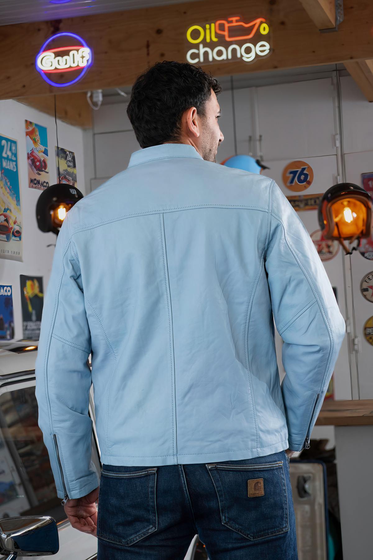 Light blue lambskin jacket with vintage biker style and regular fit. - Image n°4