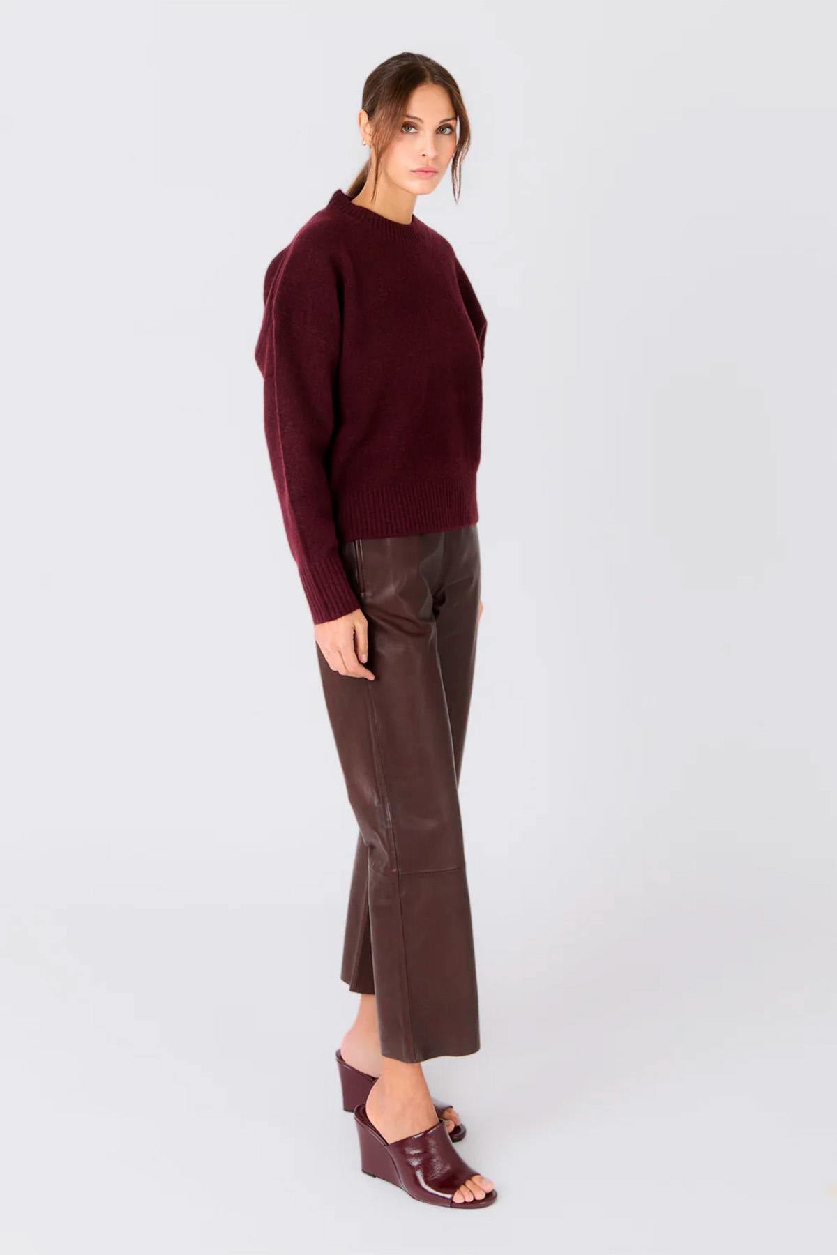 Leather trousers with a thin, lightweight elasticated waistband - Image n°5
