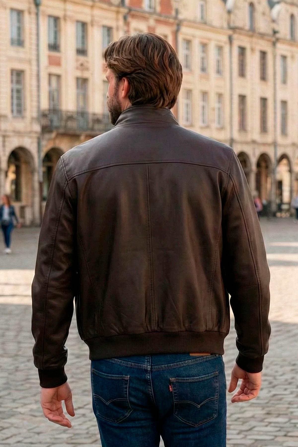Deep brown lambskin jacket by Serge Pariente, soft and rider-inspired. - Image n°2