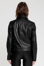 Trendy black leather jacket with shirt collar and button closure - Image n°2