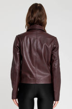 Burgundy leather jacket with shirt collar and button closure - Image n°2