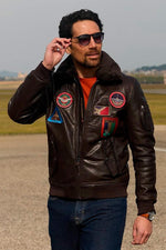 Brown leather bomber jacket with vintage Patrouille de France patches - Image n°4