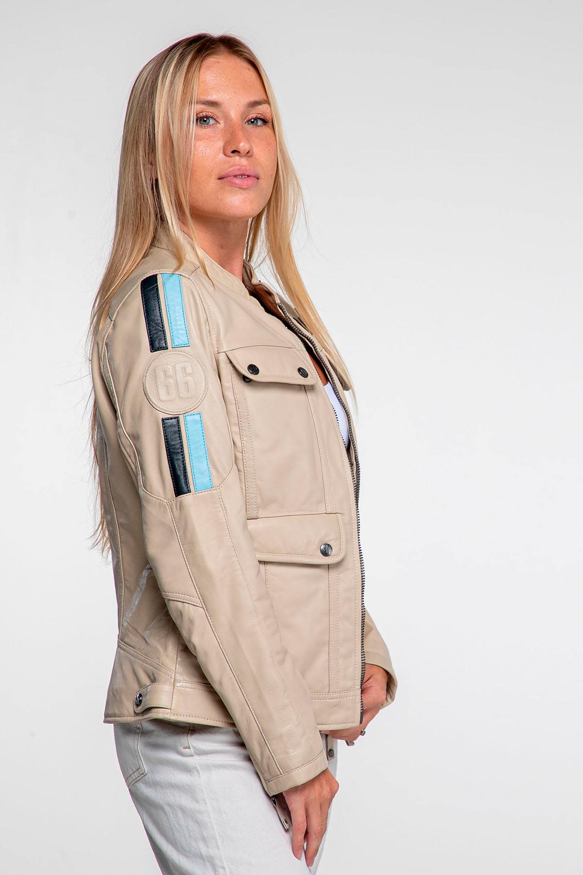 Ecru sheepskin jacket with a biker collar, inspired by motorsport. - Image n°5