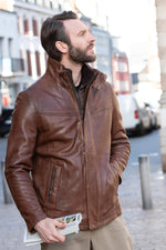 Long bison-colored leather jacket with removable facing - Image n°1