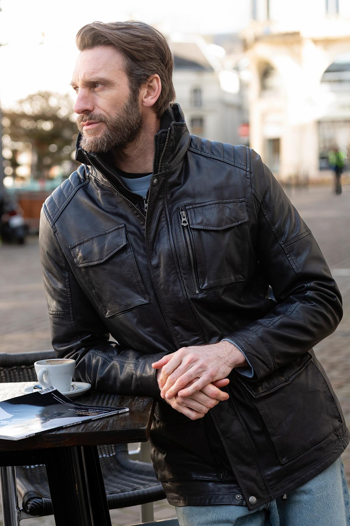 Men's black lambskin leather jacket - Image n°2