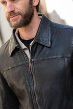 Black lambskin jacket with an aged finish, soft and lightweight. - Image n°3